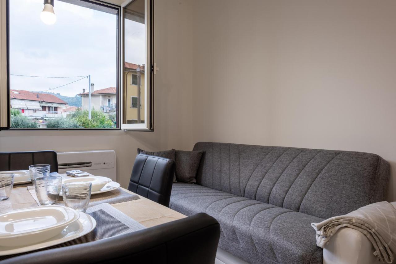 Santo Stefano Di Magra Modern Apartments 外观 照片